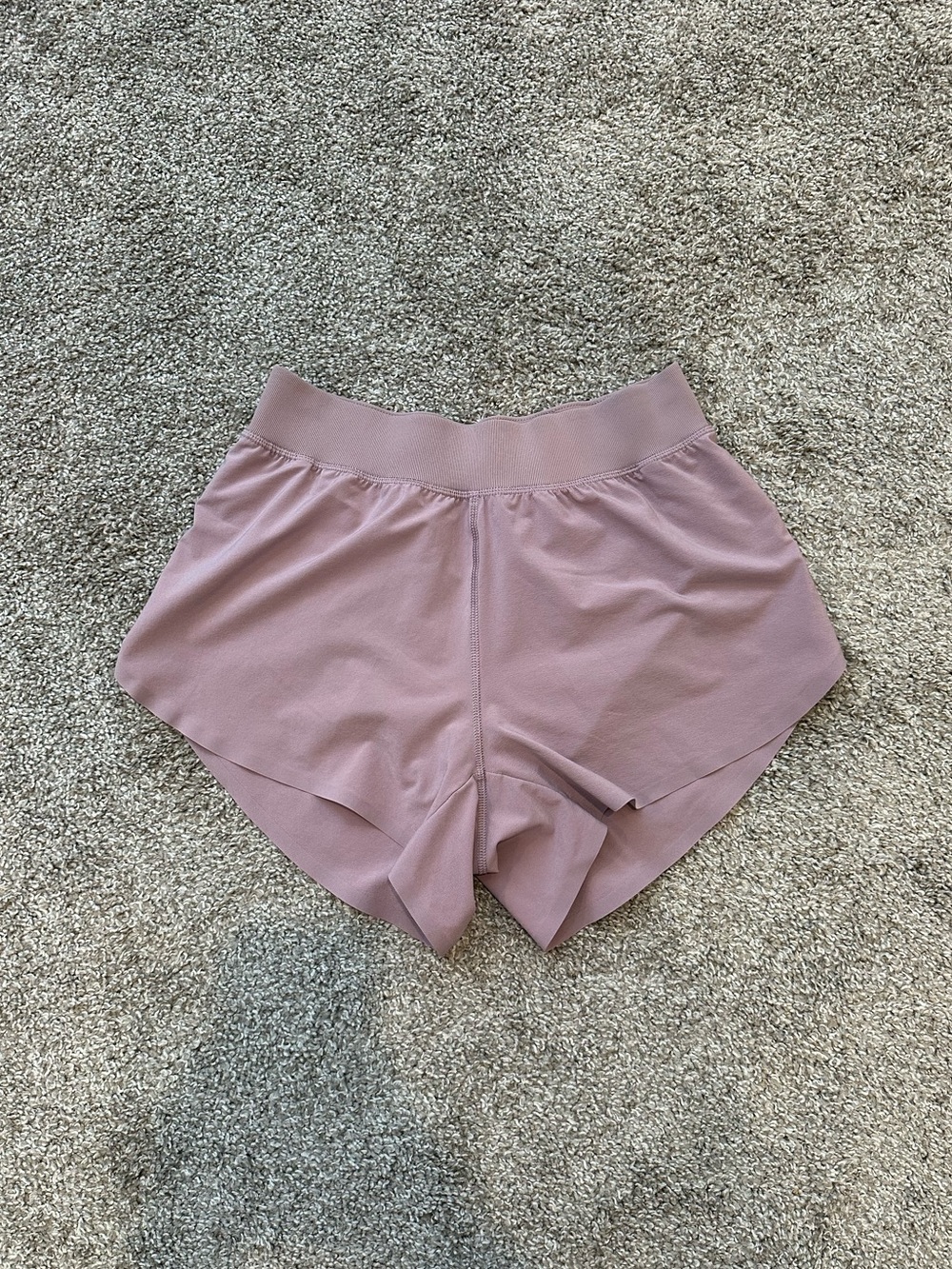 crz yoga split hem shorts